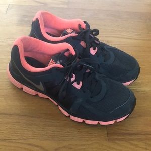 Nike Dual Fusion ST2 Size 10